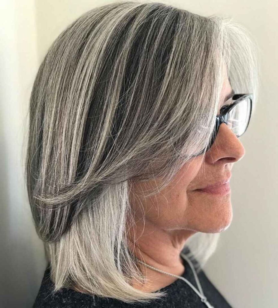 short hairstyles for over 50 with glasses 2021