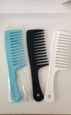 comb for detangling wet hair