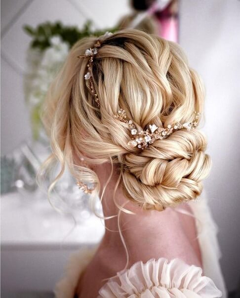 traditional hair style girl for wedding
