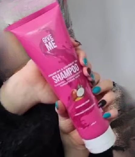 give me cosmetics shampoo ingredients