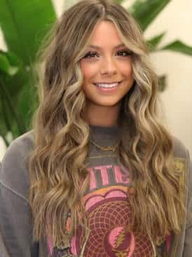 15 Amazing Sun-Kissed Champagne Blonde Highlights 2023 - Hair Everyday  Review