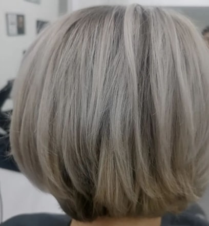 platinum blonde with shadow root