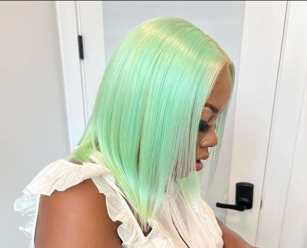 straight mint green hair color