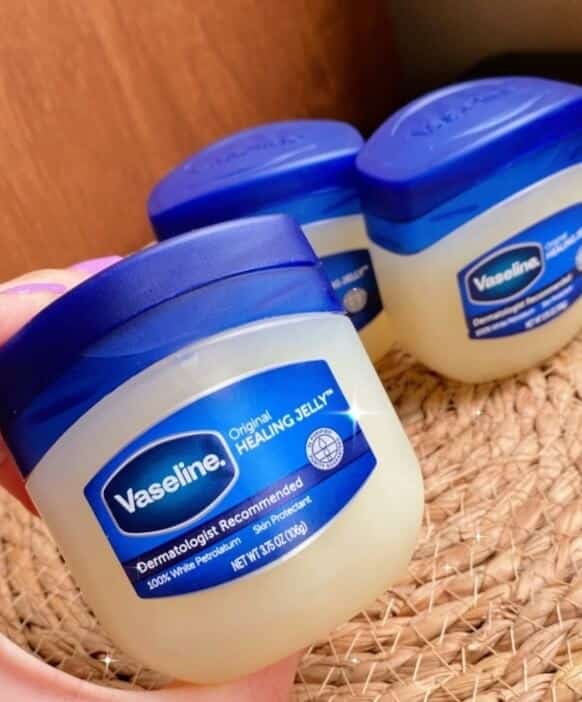 can you use vaseline to remove hair
