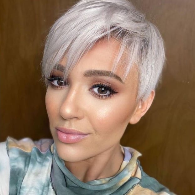pixie haircuts for women with fringe