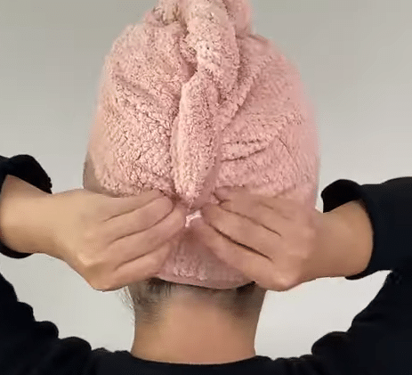 How To Use A Microfiber Towel For Hair