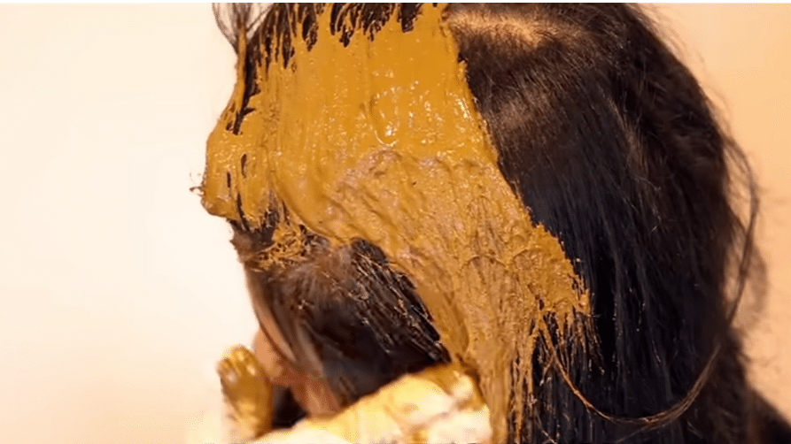 How To Make A Deep Conditioning Henna Hair Mask At Home