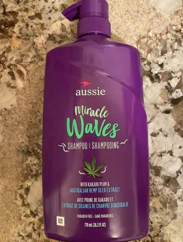 Aussie Miracle Waves Anti-Frizz Hemp Shampoo review